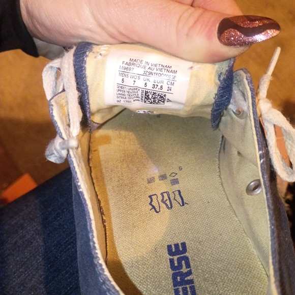 Converse Navy Blue Sneakers - Picture 4 of 5